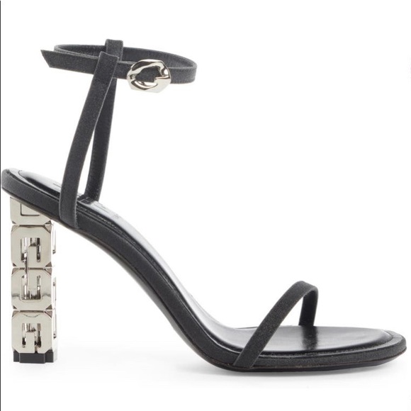 Minimalist Givenchy Block Heel - Picture 4 of 4